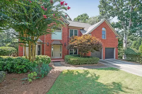 557 Chestnut Hill Ct, Woodstock, GA 30189