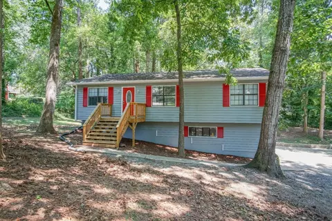 5500 Gibson Dr, Acworth, GA 30102