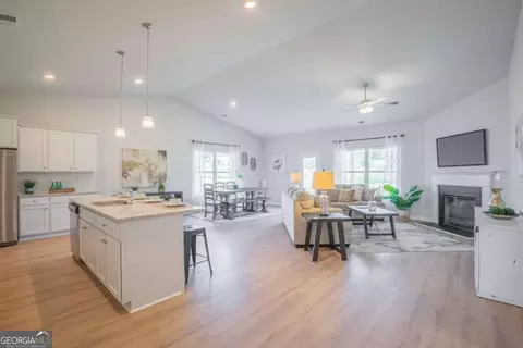 1044 Emmas Ct, Monroe, GA 30656 photo 4