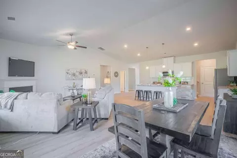1044 Emmas Ct, Monroe, GA 30656 photo 5