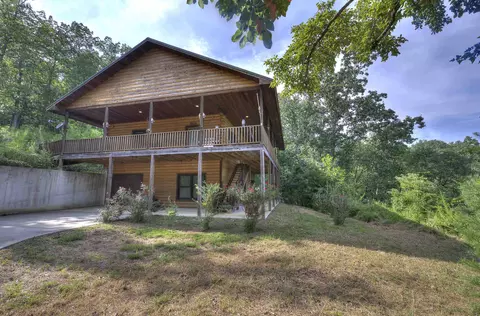 1034 Astro Ct, Ranger, GA 30734
