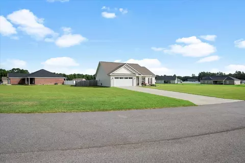 206 Fallen Leaf Dr, Brooklet, GA 30415 photo 4