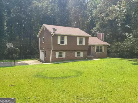 320 Roundup Trl, Ellenwood, GA 30294
