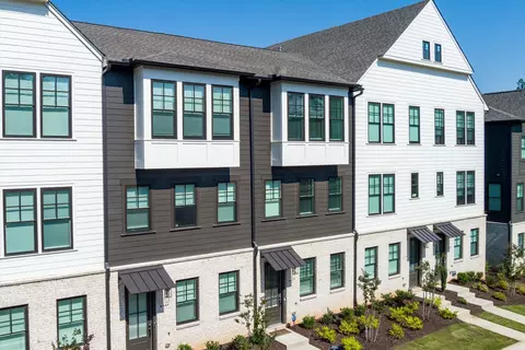 6565 Beacon Dr #322, Sandy Springs, GA 30328