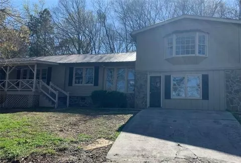 104 Lance Rd NE, Calhoun, GA 30701