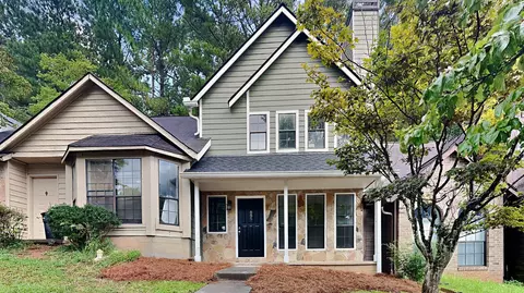 885 Brandy Oaks Ln, Stone Mountain, GA 30088