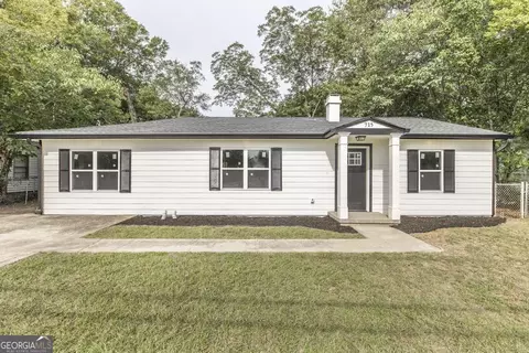 715 N Davis Dr, Warner Robins, GA 31093