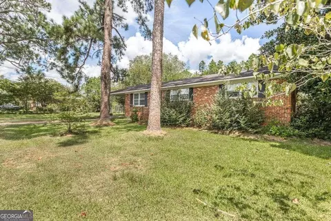 101 E Brewton St, Mc Rae, GA 31055 photo 2