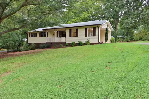 4038 Belvedere Dr, Gainesville, GA 30506