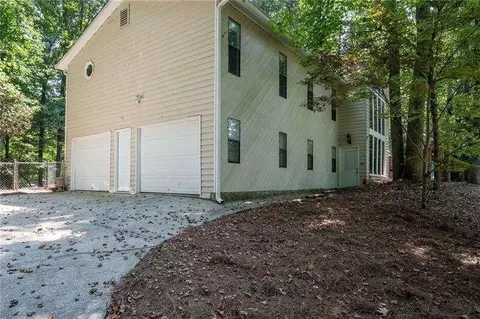 816 W Bramble Oak Dr, Woodstock, GA 30188