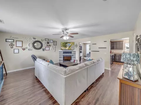 304 Haddenham Cts, Perry, GA 31069 photo 7