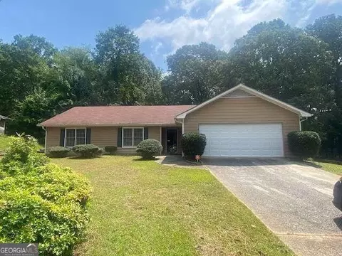 8350 Ridgemoor Dr, Riverdale, GA 30296