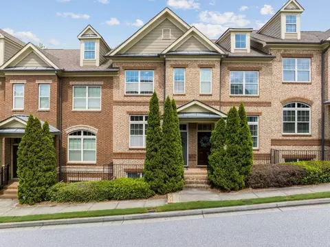 7430 Glisten Ave, Sandy Springs, GA 30328