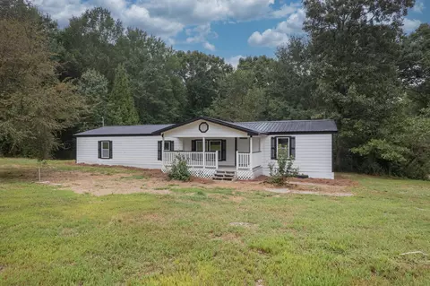 103 Pine Needle Dr, Commerce, GA 30530 photo 5