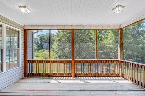 40 Edgar Dr, Commerce, GA 30529 photo 9