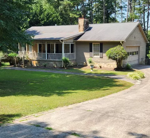 9079 Snipe Ln, Jonesboro, GA 30236