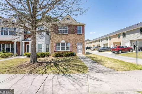 6421 Olmadison Ln, Atlanta, GA 30349