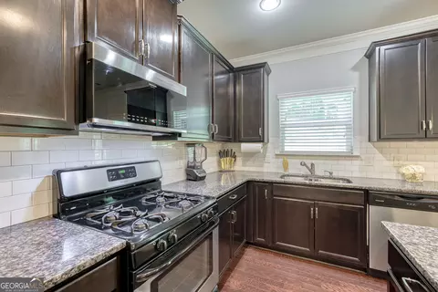 101 Brooks Cir, Hampton, GA 30228 photo 13