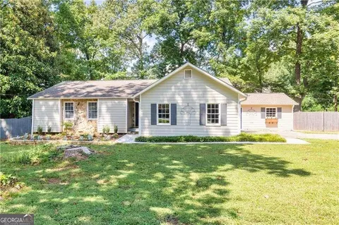 1038 Olde Hinge Way, Snellville, GA 30078