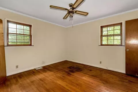 271 E 5th Ave, Winder, GA 30680 photo 15