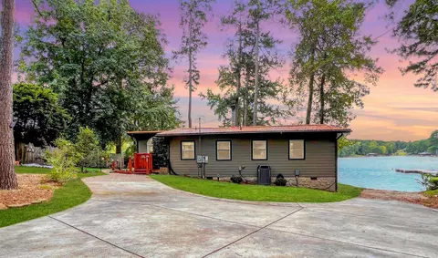268 Scout Island Rd, Jackson, GA 30233