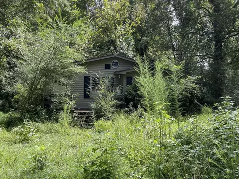 1048 Waterworks Rd, Commerce, GA 30529