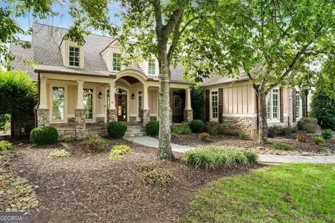22 River Shoals Dr SE, Cartersville, GA 30120