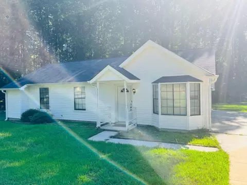 8051 Flamingo Dr, Jonesboro, GA 30238