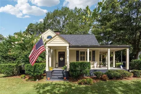 5227 Floyd St NE, Covington, GA 30014