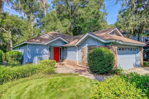 21 Bay Tree Ct W, St. Simons, GA 31522