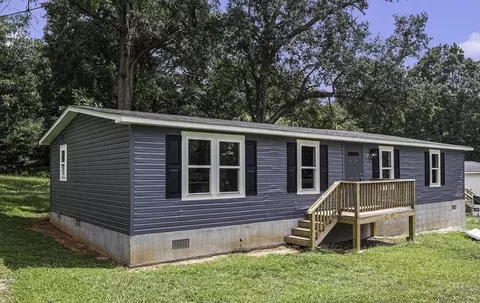 307 Pine Cir, Bowdon, GA 30108 photo 2