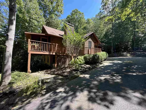 28 Swallow Ln, Murphy, NC 28906