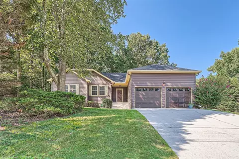 3090 Ashly Cove Ln, Snellville, GA 30078