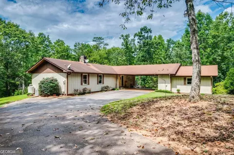 540 Crowe Spring Rd NE, White, GA 30184
