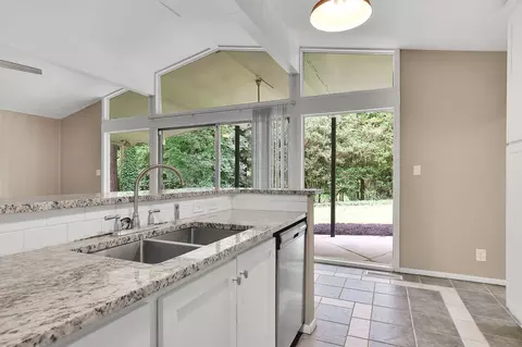 3666 Cold Spring Ln, Chamblee, GA 30341 photo 9