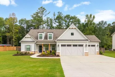 58 Flat Creek Dr, Monroe, GA 30655