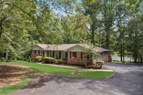5204 SW West Shore Dr, Conyers, GA 30094