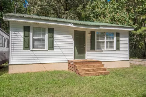 1039 Mt Carmel Rd, Newnan, GA 30263