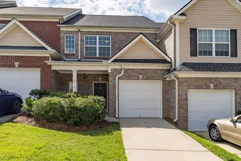 141 Mill Pond Xing #E3, Carrollton, GA 30116
