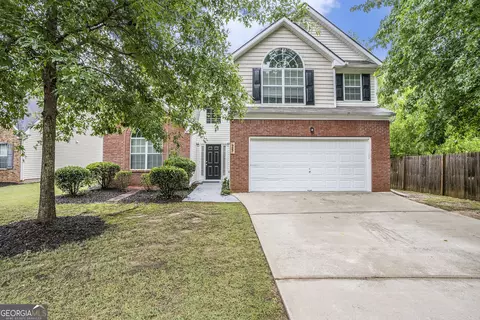 25 Saint Charles Pl, Sharpsburg, GA 30277