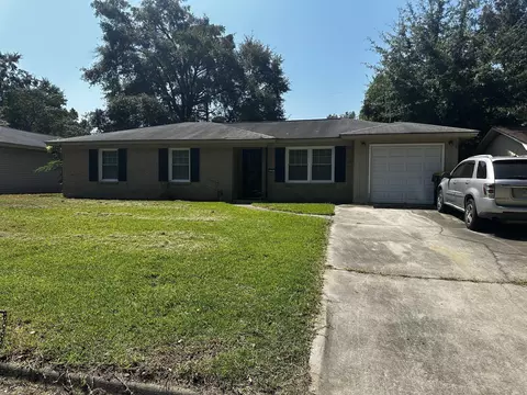 229 Chatham St, Savannah, GA 31406