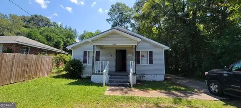 1422 Helon St, Macon, GA 31204