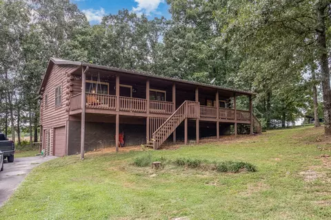 232 Owens Cir NE, Calhoun, GA 30701