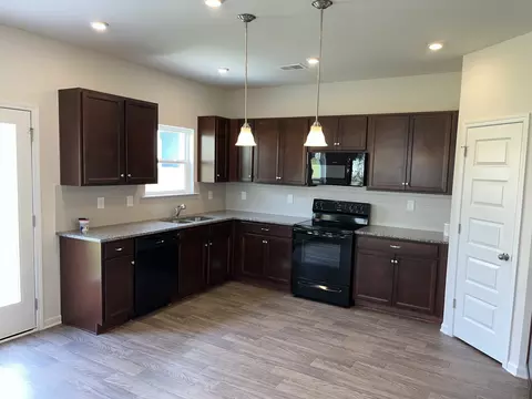 115 Lyndhurst Dr, Bethlehem, GA 30620 photo 2