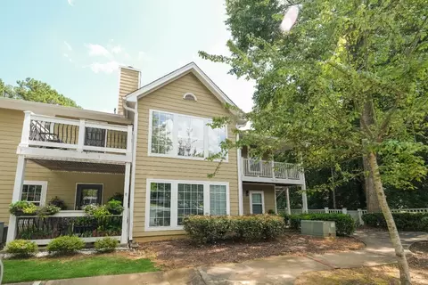 710 Berkeley Woods Dr, Duluth, GA 30096