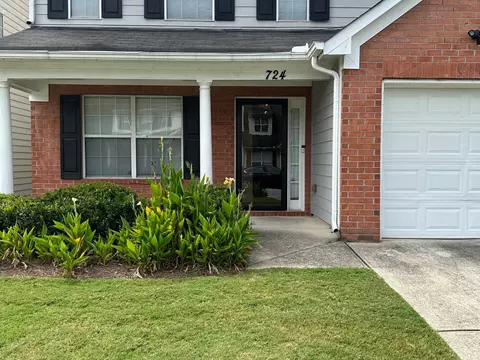 724 Hillandale Ln, Lithonia, GA 30058