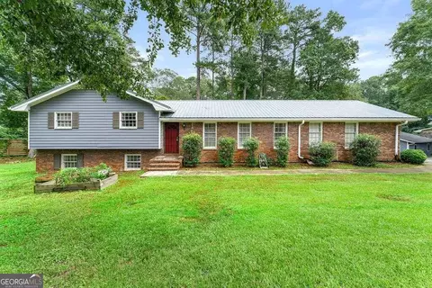 5970 Red Oak Rd, Atlanta, GA 30349