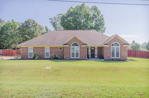 5108 Pierce Point Dr, Phenix City, AL 36867