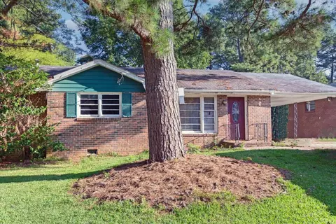 990 School Ln, Lake City, GA 30260