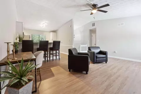 6836 Red Maple Dr, Rex, GA 30273 photo 7